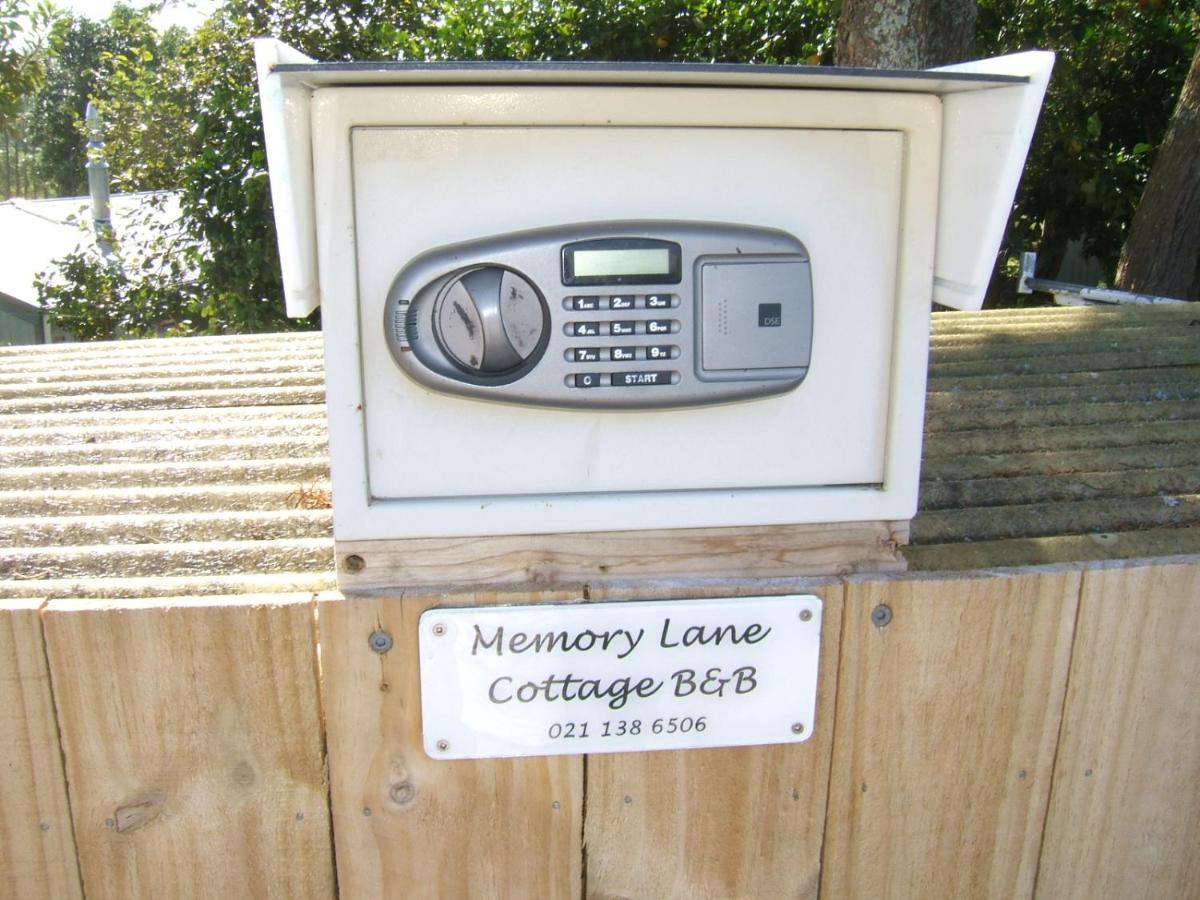 Memory Lane Country Cottage Cambridge Exterior photo